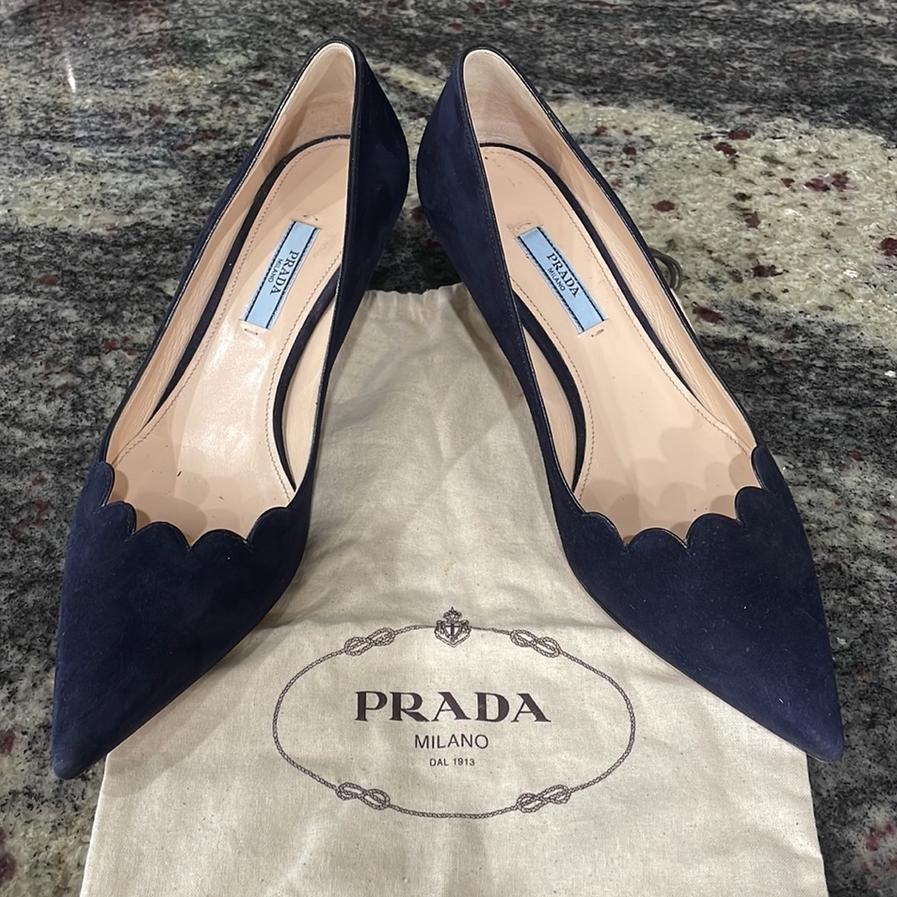 Prada | AUTH Suede Pumps - Picture 1 of 11